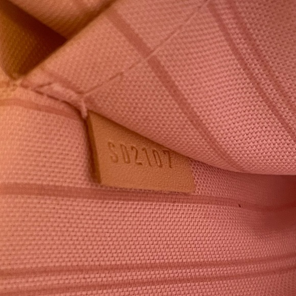 Louis Vuitton Tahitienne MM pochette - Picture 4 of 6